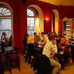 Avalon House Hostel