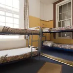 Hostel Avalon House