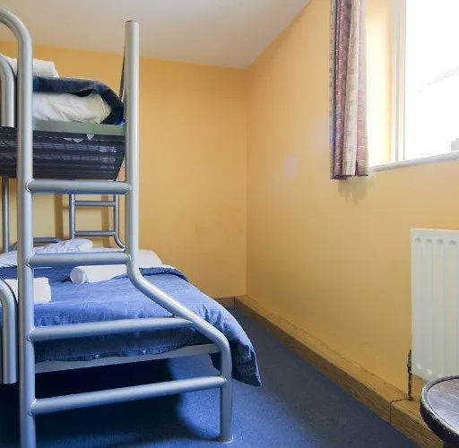 Hostel Avalon House *