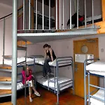 Hostel Avalon House *