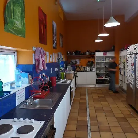 Hostel Avalon House