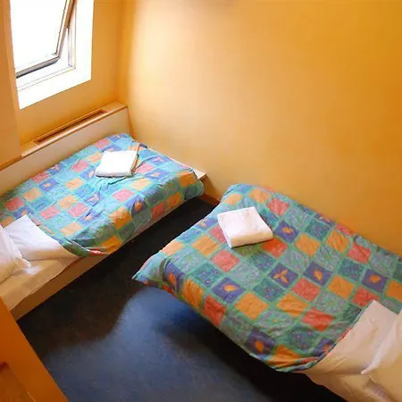 Hostel Avalon House